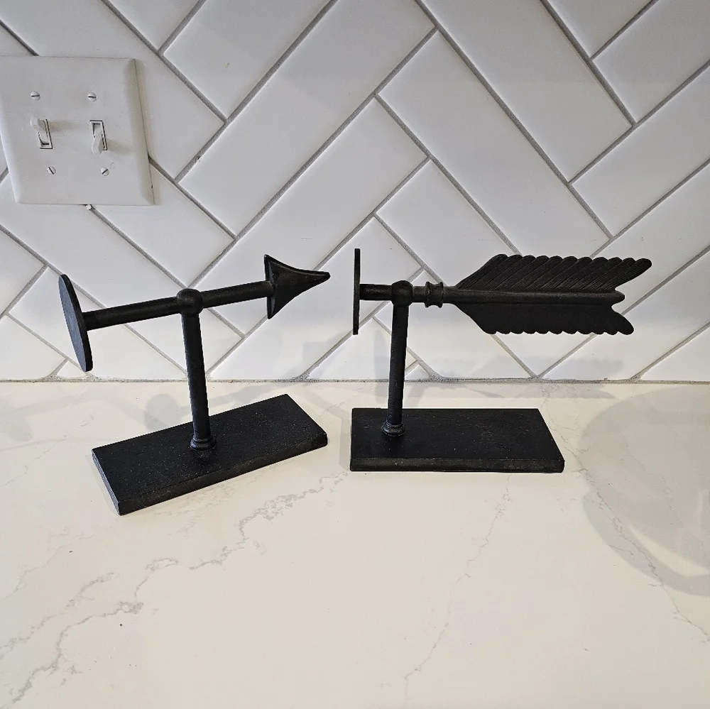 Pottery barn arrow bookends